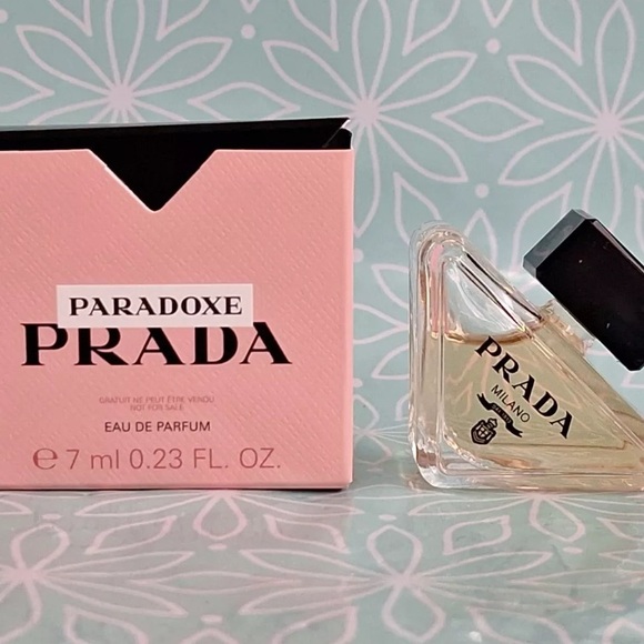 Prada Paradoxe Eau De Parfum MINI .23oz New With Box - Picture 6 of 7